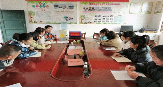 新寧縣白沙中間幼兒園開(kāi)展消防安全演練運(yùn)動(dòng)
