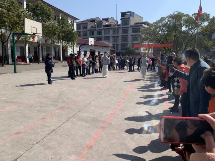 高沙鎮(zhèn)中間小學(xué)舉行2022年“三八”婦女節(jié)運(yùn)動