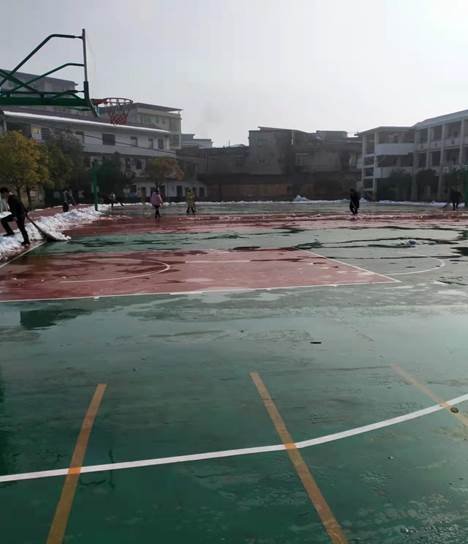 與平安牽手，共建文明校園——