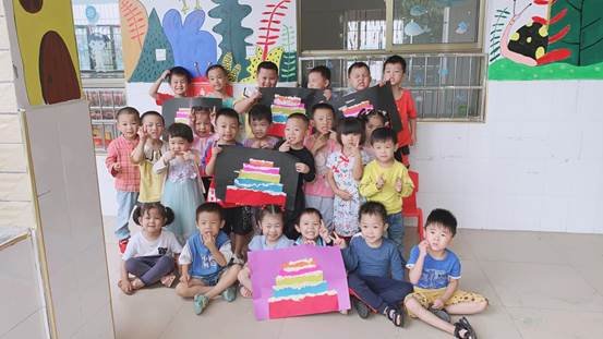 新寧縣清江橋鄉(xiāng)中間幼兒園開展“歡度國慶”系列教育運動