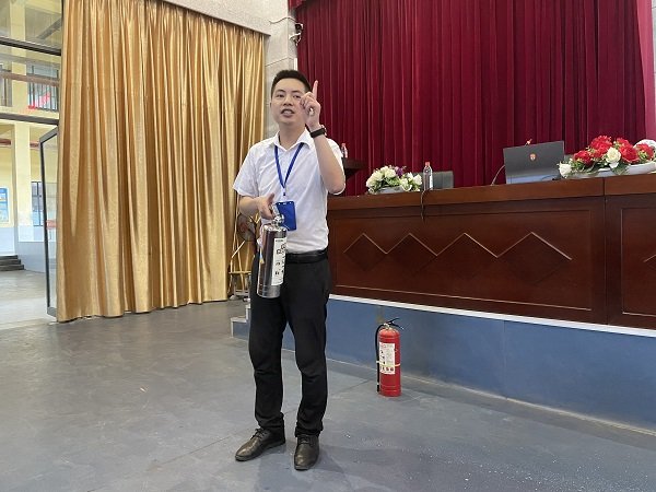洞口思源實(shí)驗(yàn)黌舍舉行消防知識培訓(xùn)