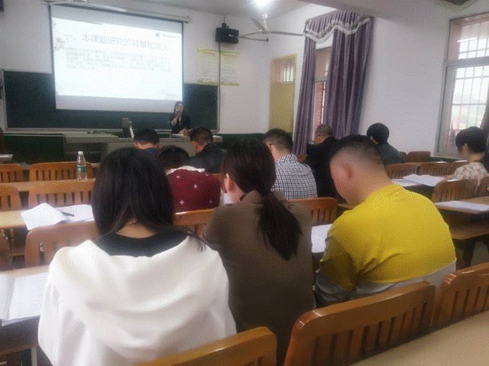 外化、內(nèi)化、融化、顯化的正人文化特色校園