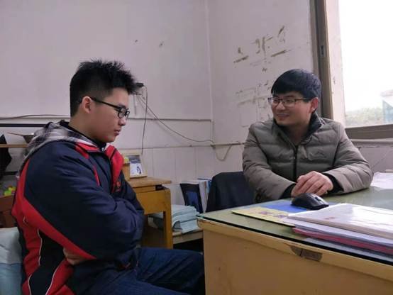 二中故事|少年志凌云，上可摘星辰——高三686班青春故事特輯