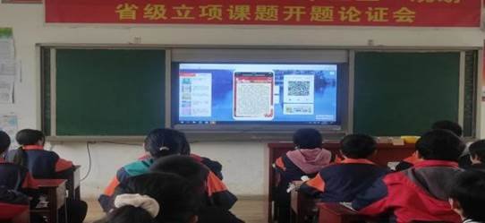 洞口縣山門鎮(zhèn)中學開展網(wǎng)上祭英烈運動