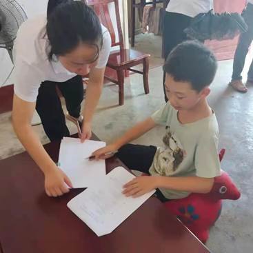 新寧縣白沙鎮(zhèn)中間小學開展暑期防溺水家訪運動