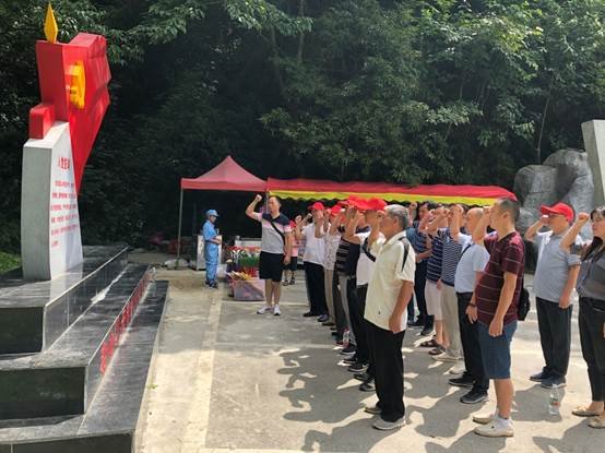 重走長征路  奮斗新征程