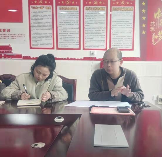 做課題研究的故意人——邵東城區(qū)四小數(shù)學課題組布置新學期研究重點工作