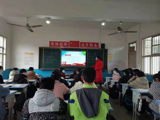 洞口縣茶場黌舍凸起素質(zhì)教育做實(shí)做細(xì)“雙減”