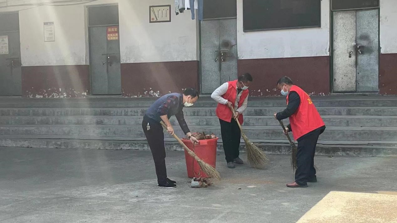 抗疫在前，重任在肩，守衛(wèi)校園