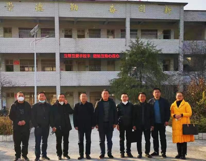 校際互促勤切磋，教研結對抒情懷