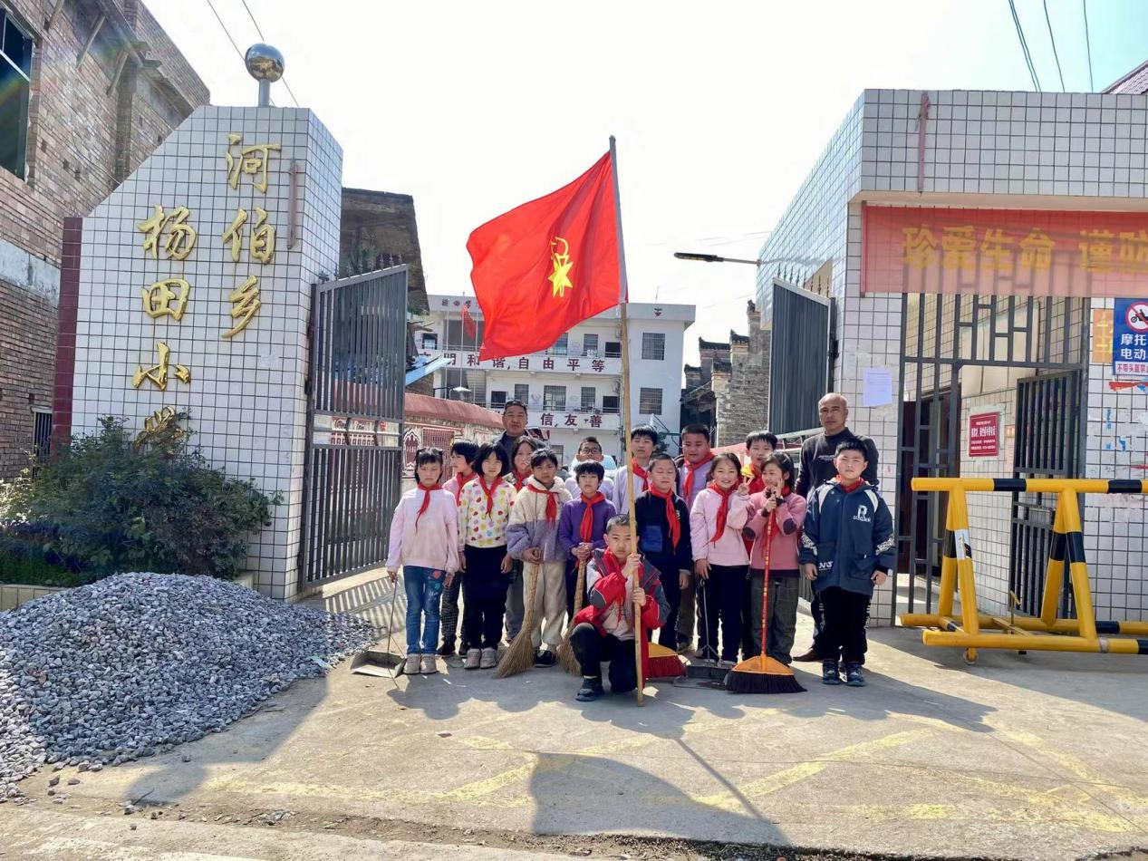 學雷鋒，青春暖夕陽