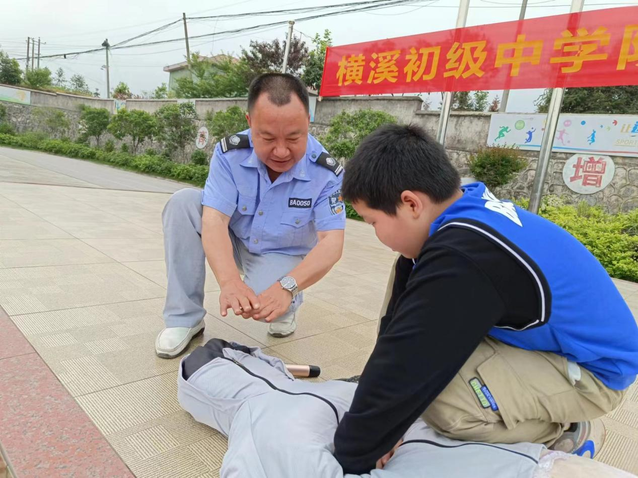 橫溪中學(xué)：系列組合拳強化防溺水安全教育