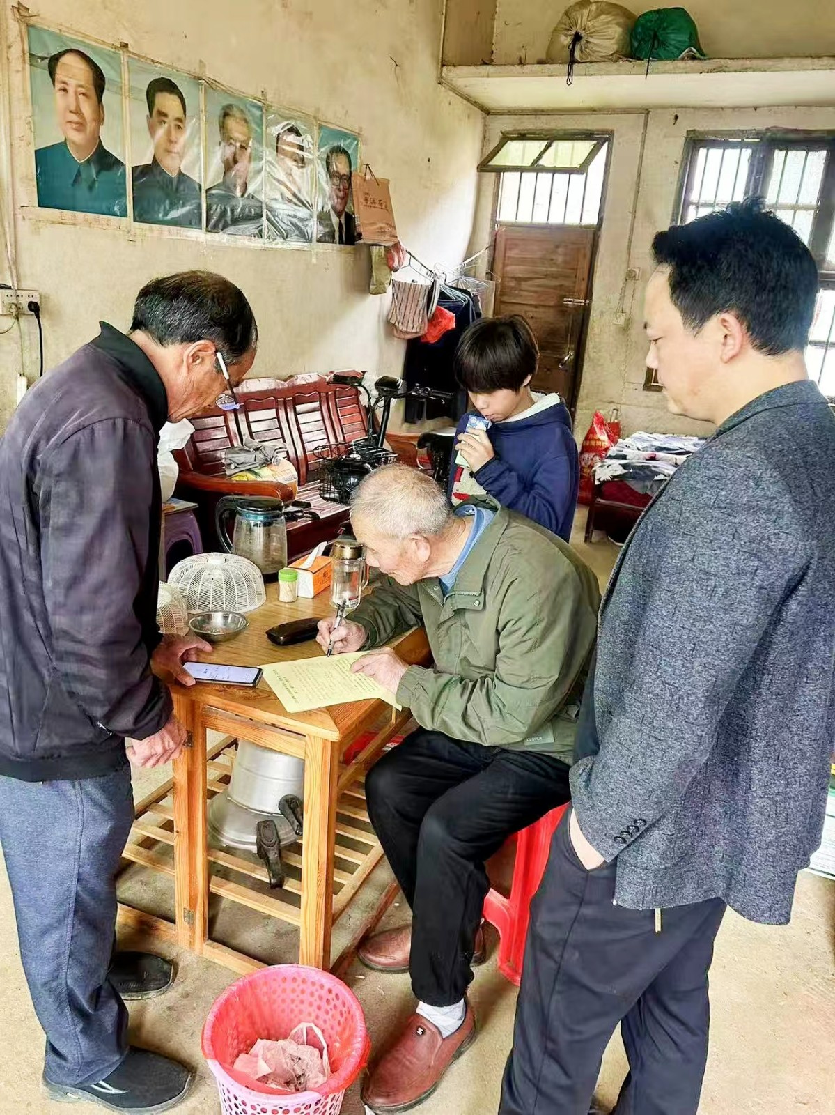 撐起安全防護傘，共筑盛夏童真夢