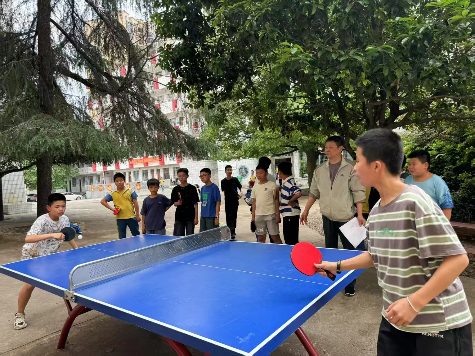 揮拍展風(fēng)采 拼搏鑄成長(zhǎng)