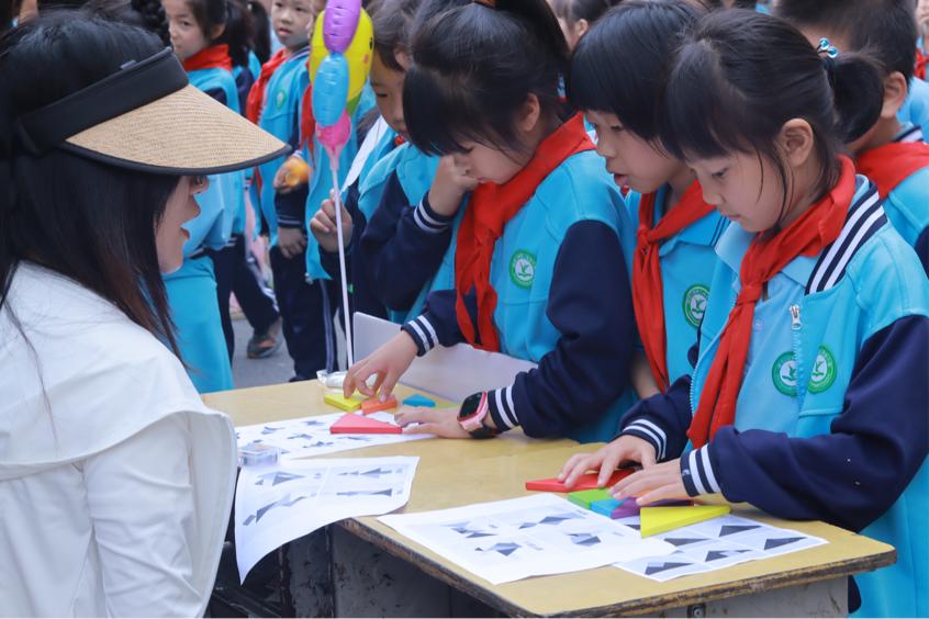 歡樂游園慶六一，童心飛揚(yáng)樂成長(zhǎng)